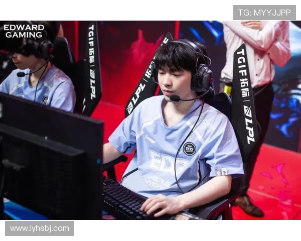 重温S15英雄联盟巅峰赛季那些震撼人心的战术与传奇选手 重温S15英雄联盟巅峰赛季那些震撼人心的战术与传奇选手