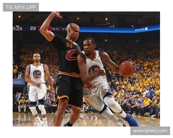 篮球新时代:探索全球篮球发展趋势与未来竞技变革的多维视角 篮球新时代:探索全球篮球发展趋势与未来竞技变革的多维视角