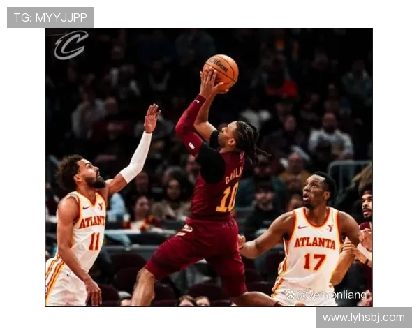 克利夫兰骑士迎战劲敌全力争胜 展现强大团队实力与拼搏精神