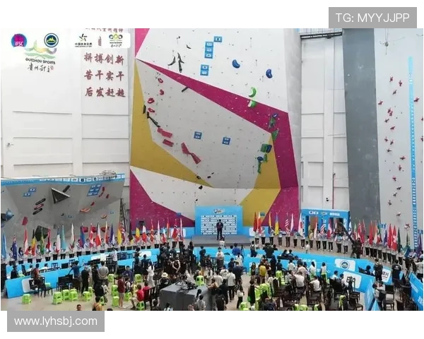 杭州攀岩队与深圳攀岩队赛后复盘分析比赛节奏与战术对比