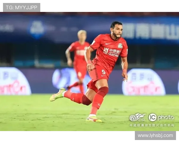 河南队新赛季全力冲击更高目标展现中原足球坚韧与拼搏精神